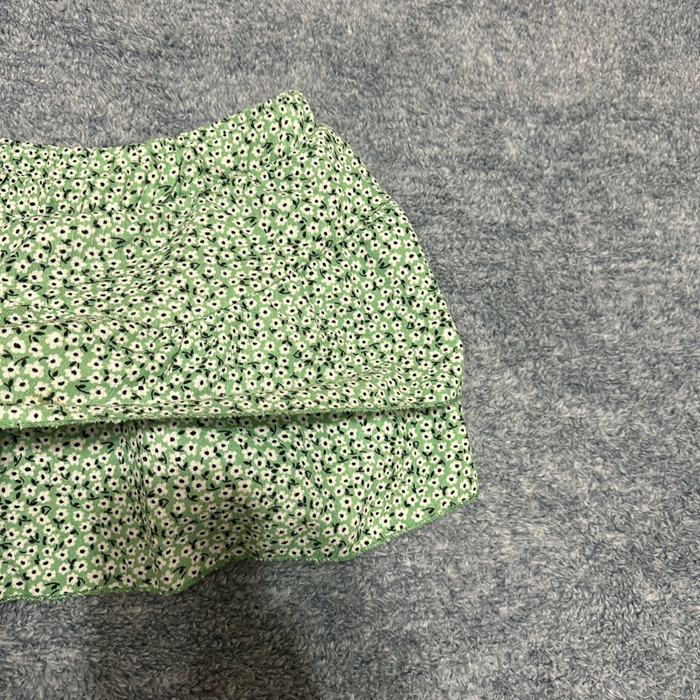 Size 9 Zara skort for girl in good condition